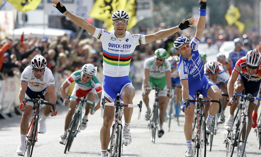 Scheldeprijs 2006: Tom Boonen wint in zijn wereldkampioentrui - © Cor Vos
