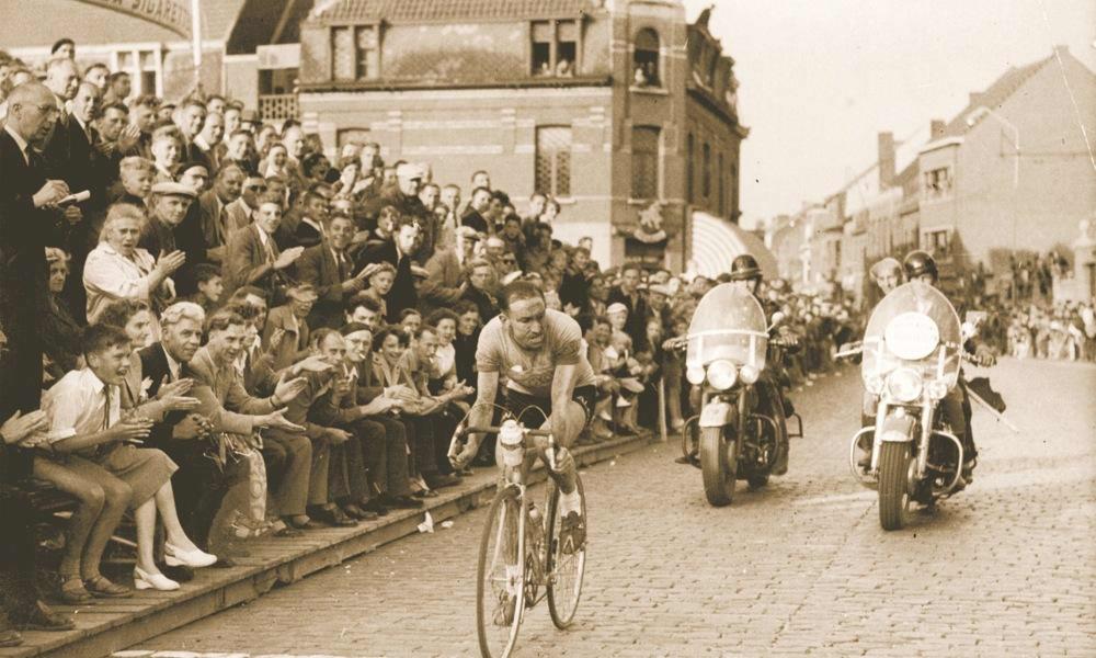 Een hoogtepunt in de fifties: Briek Schotte wint in 1955.
