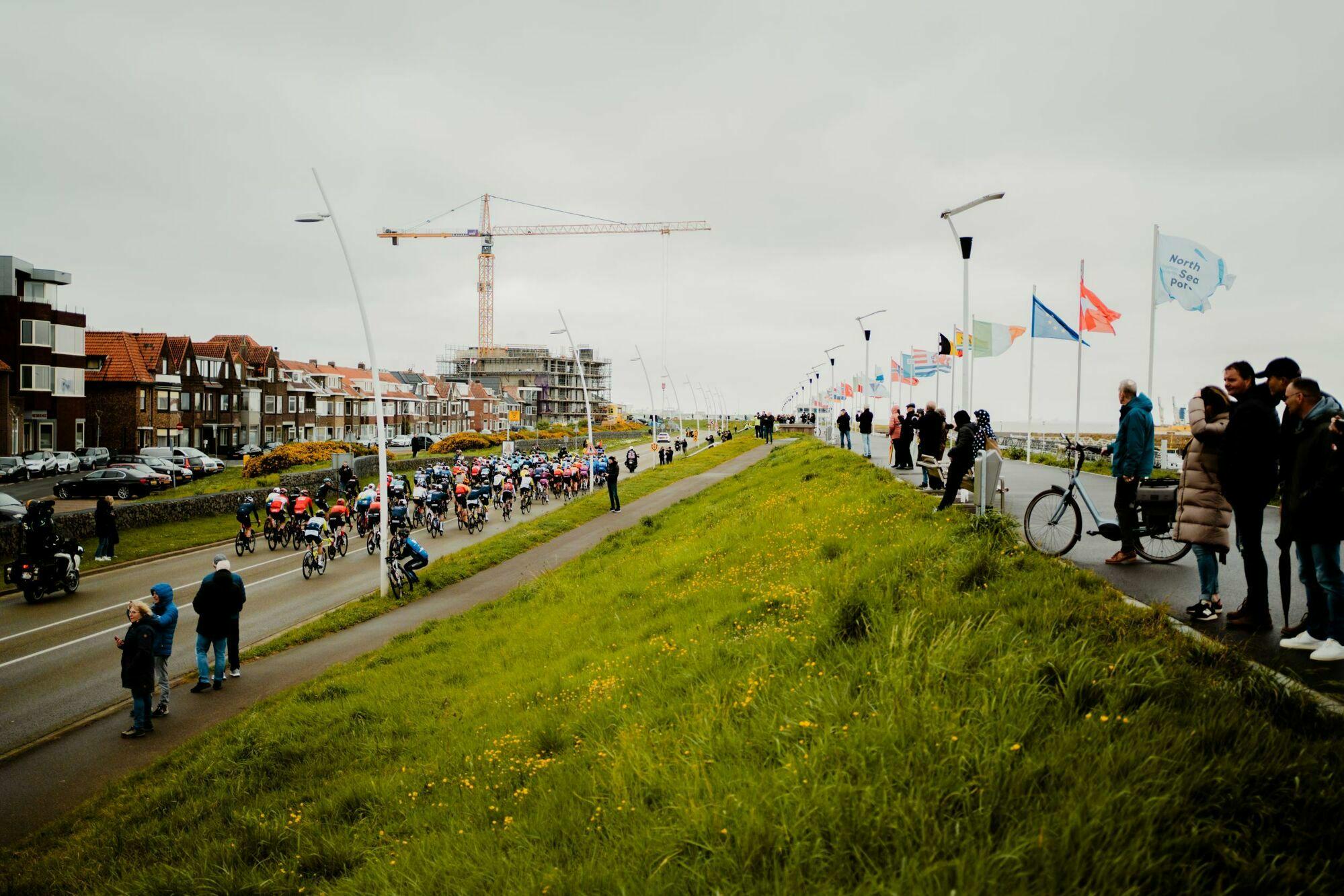 La municipalité de Terneuzen célèbre l'édition anniversaire du Grand Prix de l'Escaut avec un café cycliste gratuit