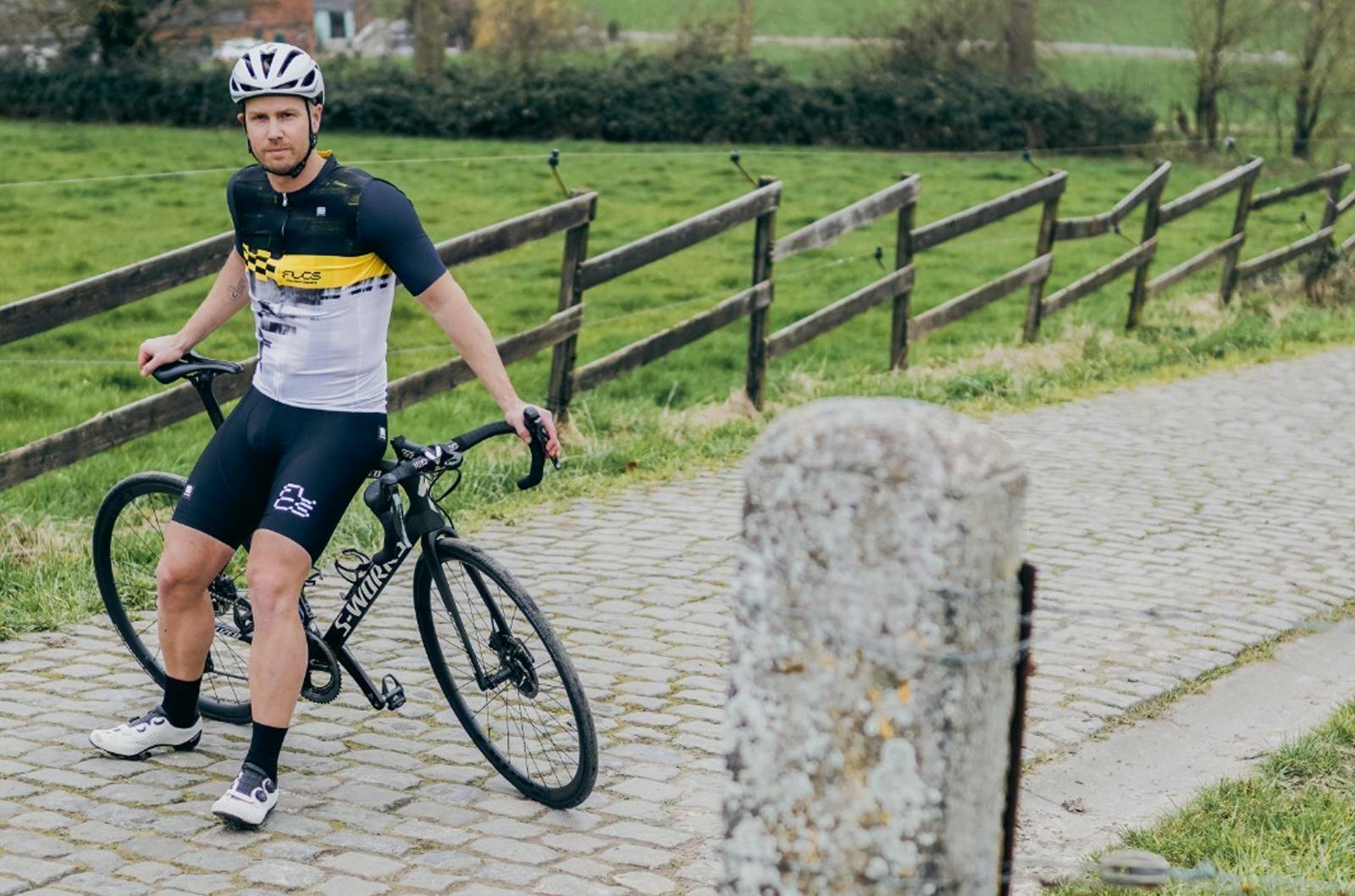 Win een gesigneerd Flanders Classics fietsshirt