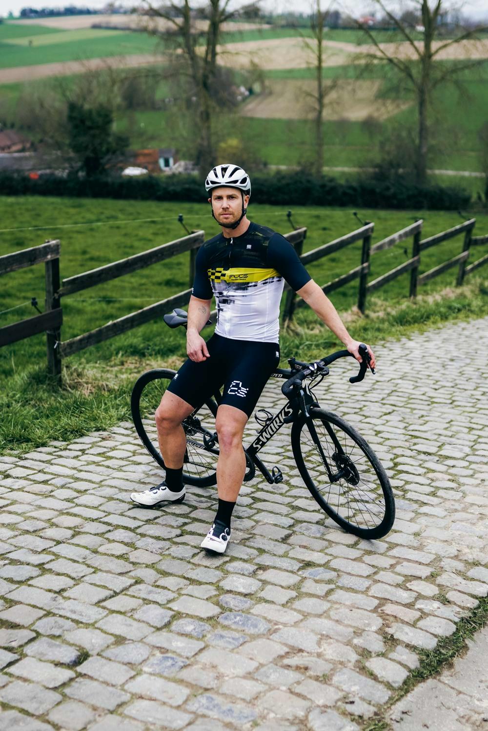 Win een gesigneerd Flanders Classics fietsshirt