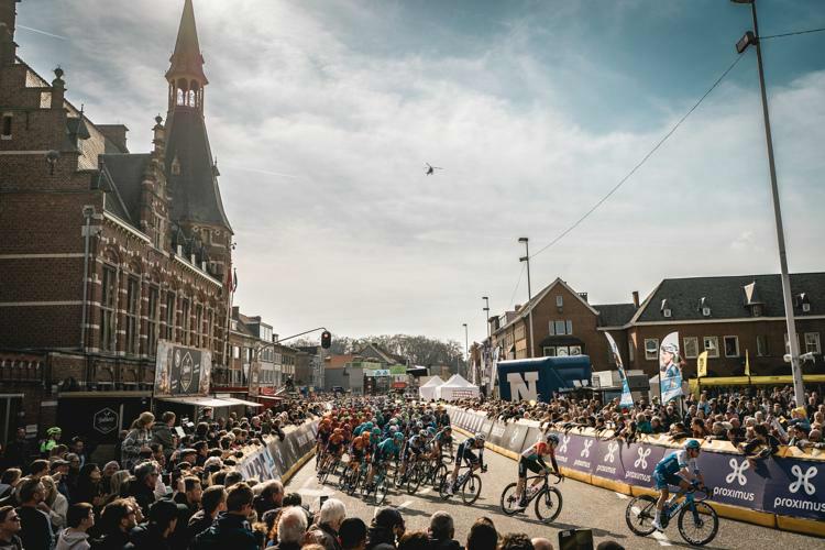 Volg de Scheldeprijs op deze kanalen